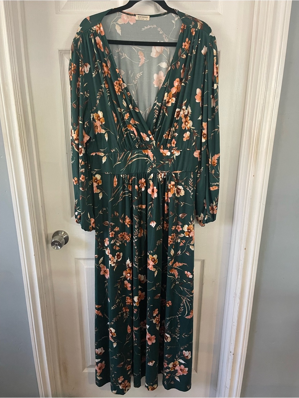 Kiyonna Kelsey Green Floral V-Neck Maxi Dress - Elegant Plus Size